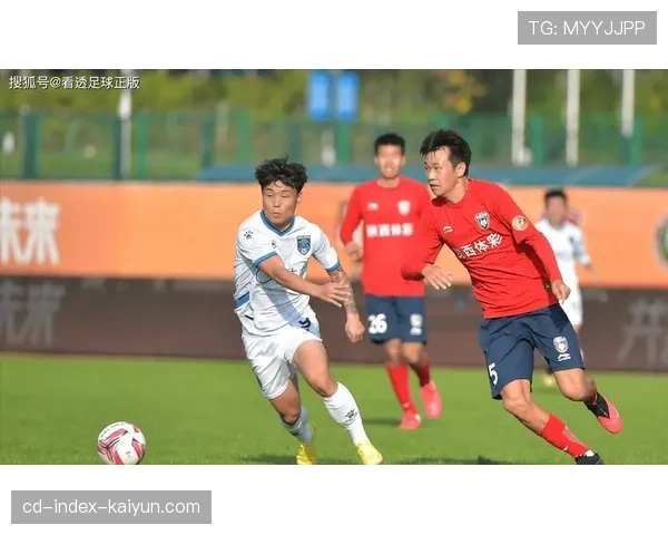 三中卫体系流行趋势，各队防守阵型选择多样化